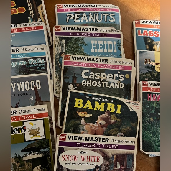 Vintage Viewmaster Lot 2 Viewers 17 Assorted Disc Sets Out of Print Disney - Picture 5 of 13